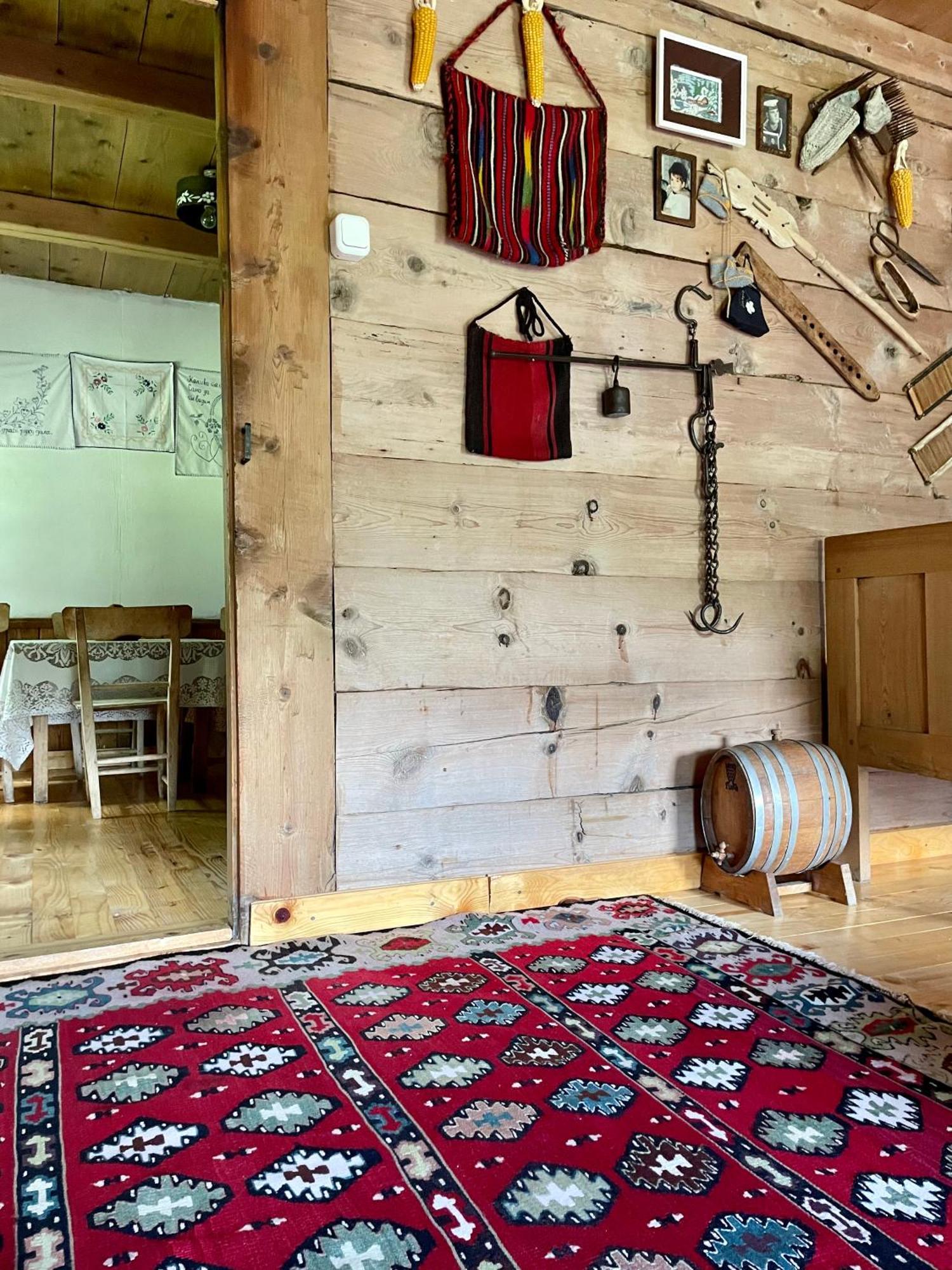 Household Babovic - Old House Miljan'S Valley Andrijevica Bagian luar foto